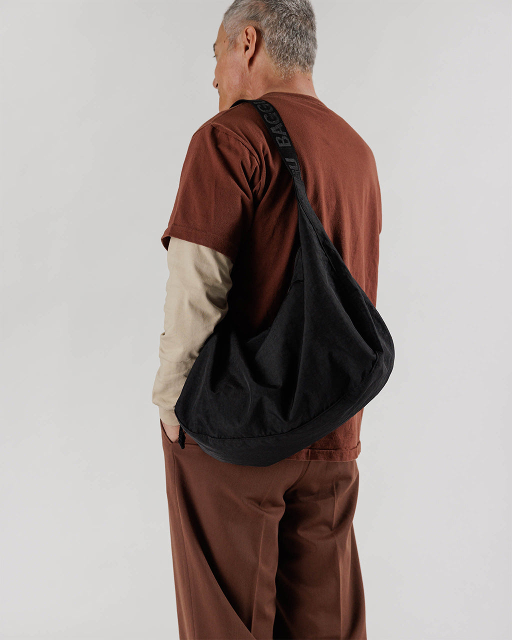 Nylon Shoulder Bag : Black - Baggu