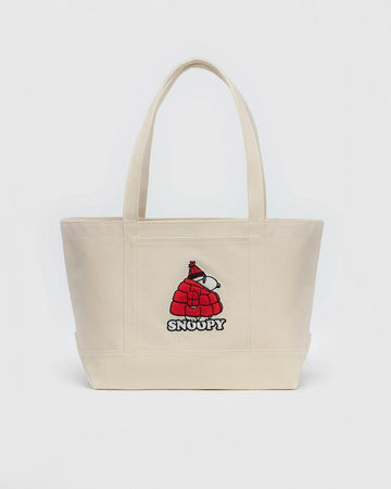 medium heavyweight canvas tote with snoopy in a red puffer jacket and embroidered 'snoopy'