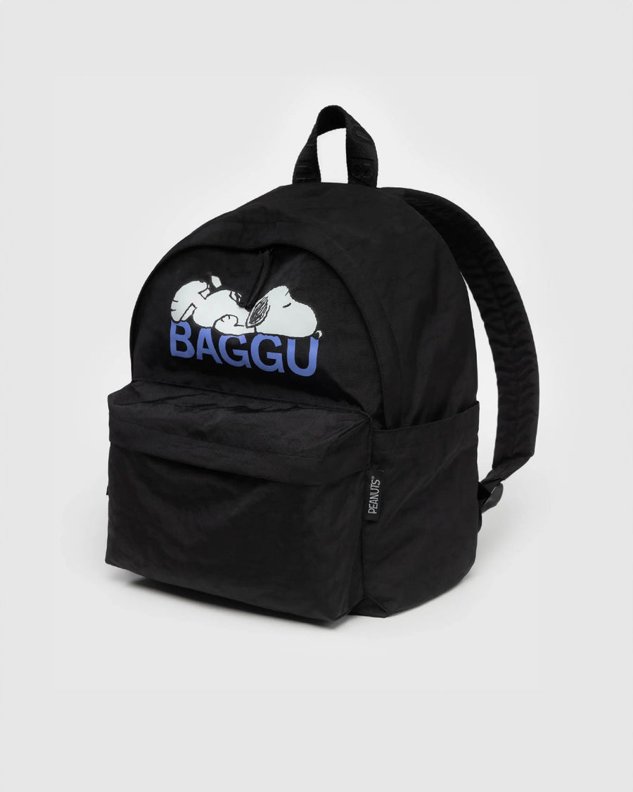 black medium nylon backpack with snoopy sleeping on the BAGGU logo