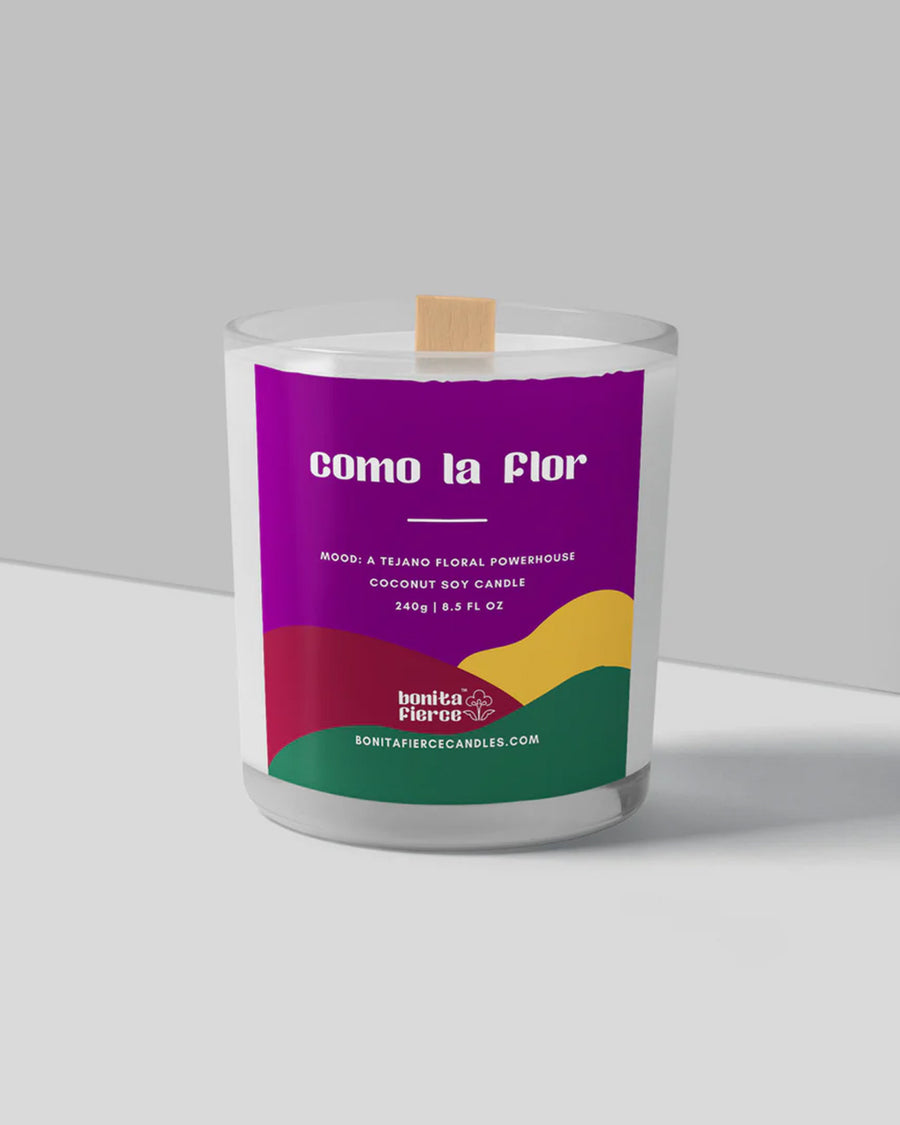 como la flor 8.5 oz candle 